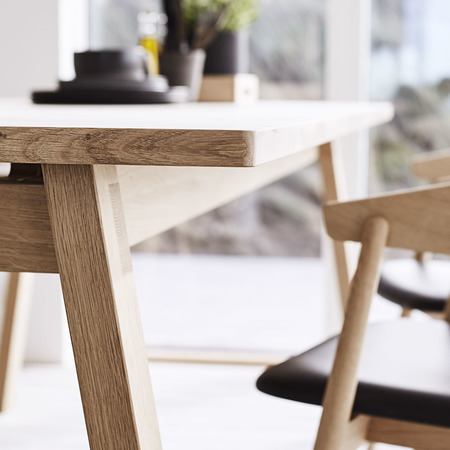 Tisch T9 aus Massivholz von Andersen Furniture