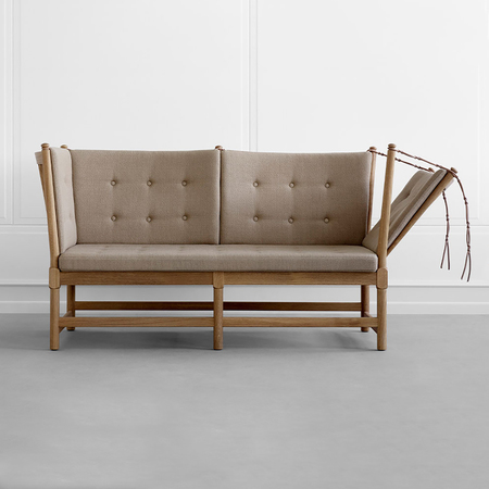 Sofa 'The Spoke-Back'