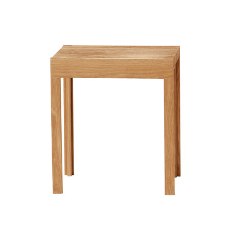 Form & Refine Hocker 'Lightweight' Eiche geölt