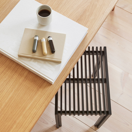 Form & Refine Hocker 'Lightweight' 