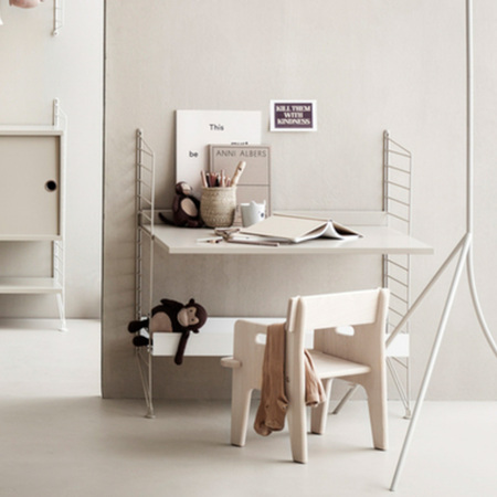 Regal 'String' mit Arbeitstisch String Furniture