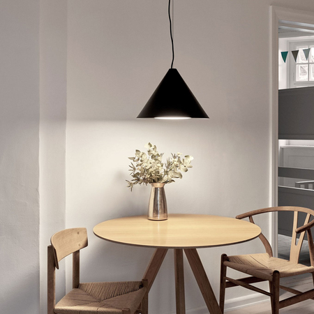 Louis Poulsen Pendelleuchte 'Keglen' Ø: 65 cm, Phase Dimming, Weiss