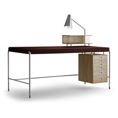 Carl Hansen & Søn Arbeitstisch 'Society Table' Braun 2068 - Leder 'Freja', Eiche geölt, B: 140 cm / T: 70 cm 