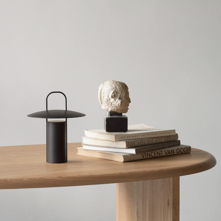 Menu Furniture The Eclipse Desk Eiche
