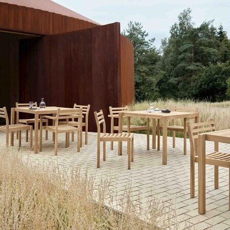 Carl Hansen & Søn AH Outdoor Dining Table Teak unbehandelt, B: 98.5 cm / T: 100 cm 