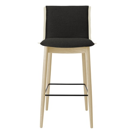 Carl Hansen & Søn Barhocker 'Embrace E006' Dunkelbraun-Anthrazit 0376 - Hallingdal 65, Eiche geseift, Weiss