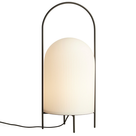Woud Ghost Floor Lamp Opalglas / Metall schwarz lackiert