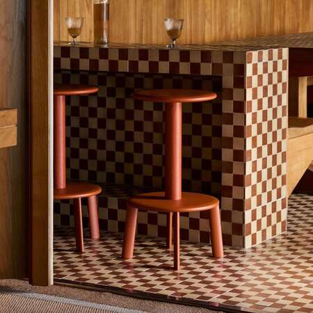 Massif_AV39_CounterStool_lifestyle_1