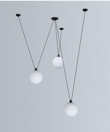DCW Les Acrobates De Gras N°325 - Glass Ball