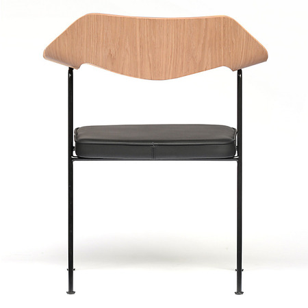 Case Furniture 675 - Stuhl - Oak and Black