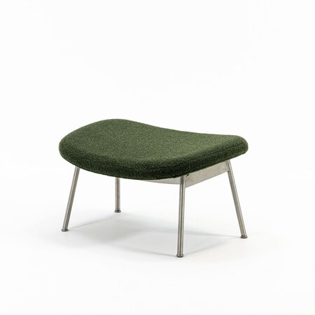 Case-ella-lounge-ottoman-moss-stainless-steel