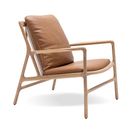 Gazzda Dedo Easy Chair - Oiled oak - White 1015; Upholstery: Dakar leather - Nature 3411