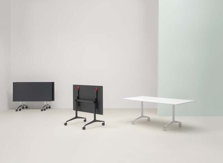 Pedrali Ypsilon Tilting Tisch