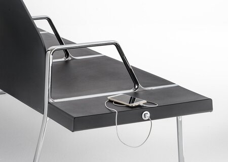 Pedrali Plural Bänke-3-Sitzer-NE-Polypropylen Schwarz-CR-Aluminium Verchromt