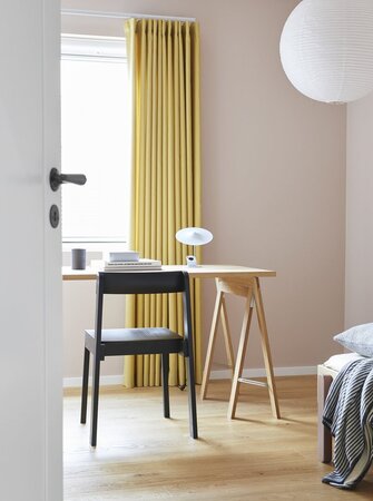 Form & Refine Austere Esstisch