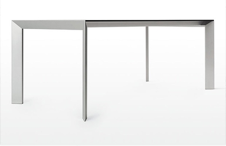 Kristalia Nori Glas Tisch