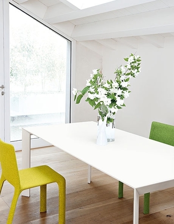 Kristalia Nori Glas Tisch