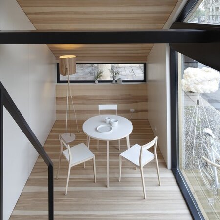 Mint Round Table