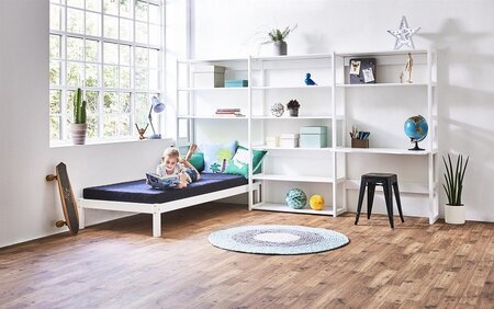 Abschnitt Hoppekids STOREY mit 8 Einlegeböden
