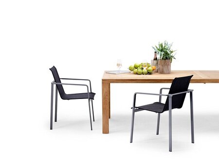 Solpuri Cube Tisch