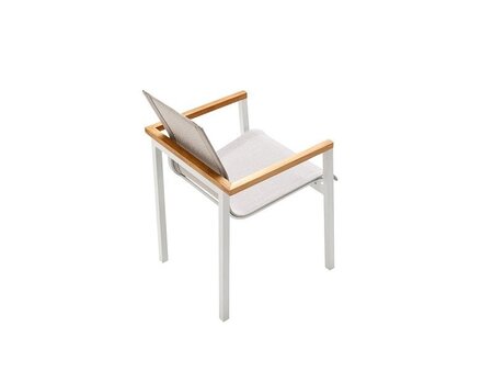 Solpuri SKY Stapelsessel mit Teak-Armlehne-Alu white / softex shell / Teak Onlay 