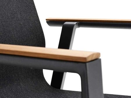 Solpuri SOUL Stapelsessel Hoch mit Teak-Armlehne