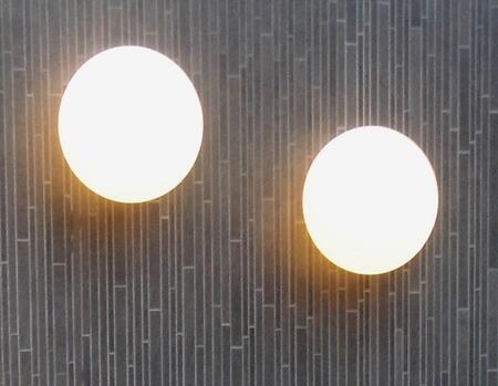 CPH Lighting Eggy Pop Up Decken- und Wandleuchte Mittel