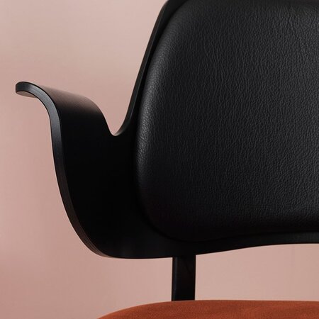 Warm Nordic Gesture Chair with Black Lacquered Beech and Fully Upholstery - Brick red/Black