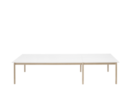 Muuto Linear System Configuration 1 - White Laminate/White ABS/Oak