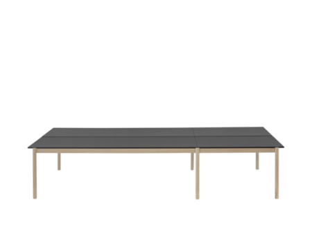 Muuto Linear System Configuration 1 - Black Nanolaminate/Black ABS/Oak