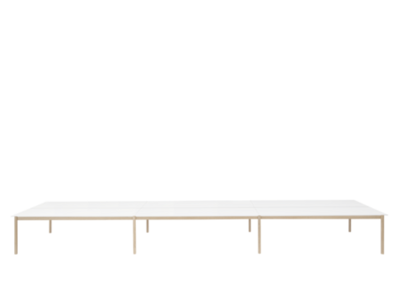 Muuto Linear System Configuration 3 - White Laminate/White ABS/Oak