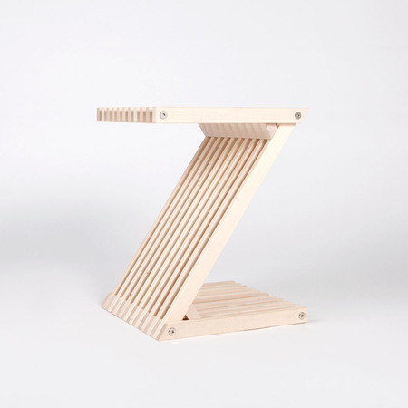 Hocker Z Contact-Arbeit