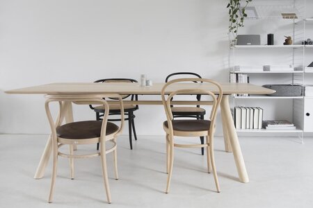 Thonet 209 P | Bugholzstuhl mit Armlehnen