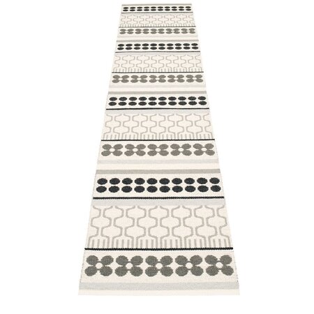 Pappelina Asta -Warm Grey- 70 x 360 cm