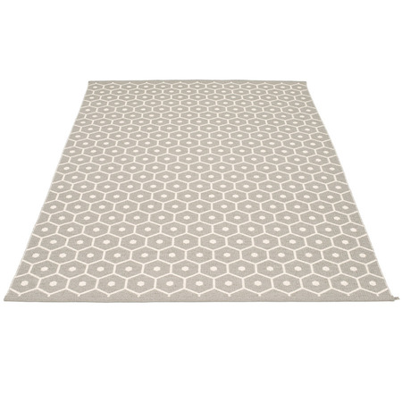 Pappelina Honey - Warm Grey · Vanilla -180 x 260 cm