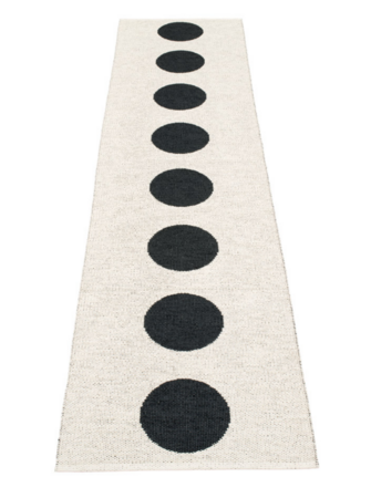 Pappelina Vera-Black · Vanilla-70 x 375 cm
