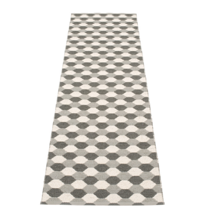 Pappelina DANA Warm Grey-70 x 335 cm