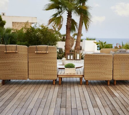 Cane-Line Arch-Couchtisch Mit Teak-Tischplatte