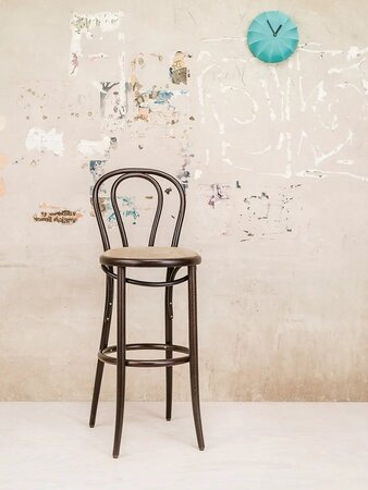 Ton Stuhl 18