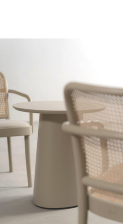 Ton p.o.v. coffee table 473 - Beistelltisch
