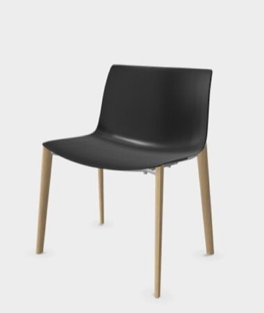 Arper Catifa 53 Stuhl - Eiche gebleicht - schwarz