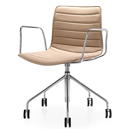 Arper Catifa 46 Drehsessel Mit Rollen 