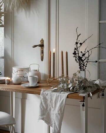 Tiptoe Noma Desk In Reclaimed Wood - Cloudy White 