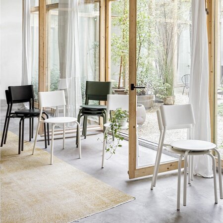 Tiptoe SSDr Chair - Recycled Plastic - Graphite Black