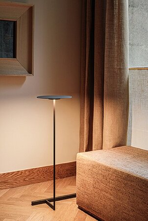 Vibia Flat 5957 - Stehleuchte