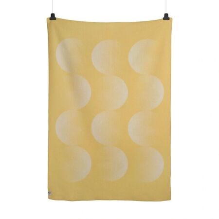 Røros Tweed Lammwolldecke Moon 135 x 200 cm von Røros Tweed Yellow Ray