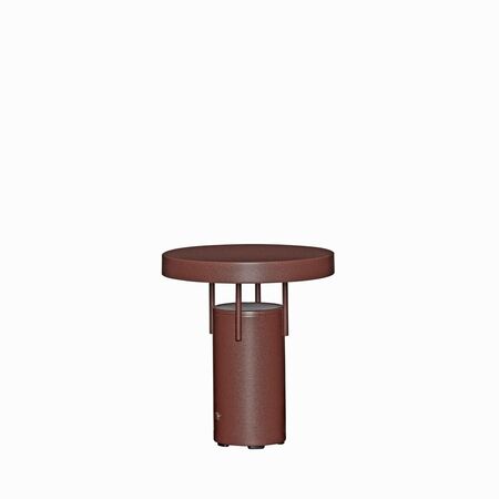 Hübsch  BringMe Tragbare Lampe von Hübsch Metallic Bordeaux