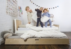 Oeuf Kinderbett Sparrow birke 90 x 200