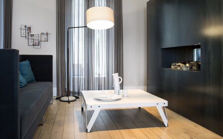 Functionals Lloyd Low Table