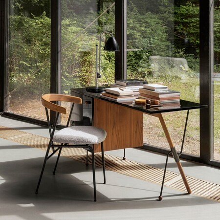 Gubi Gubi Violin Dining Chair